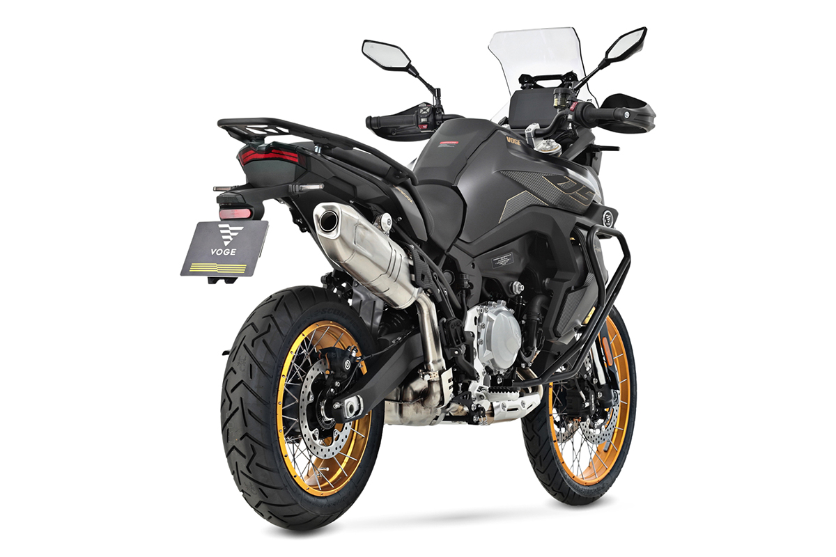 Voge-900-DSX-black5